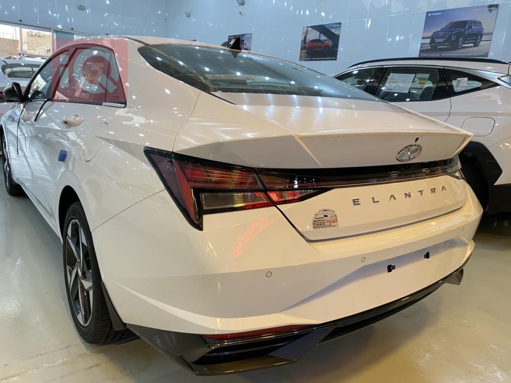 هیوندای ئەلەنترا